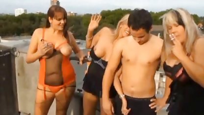 Gadis cantik mengambil itu bokep jepang mama tiri di pantat dan vagina Lily