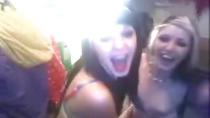 Rambut pirang Piper Perri jepang sex xx pergi hitam dan putih